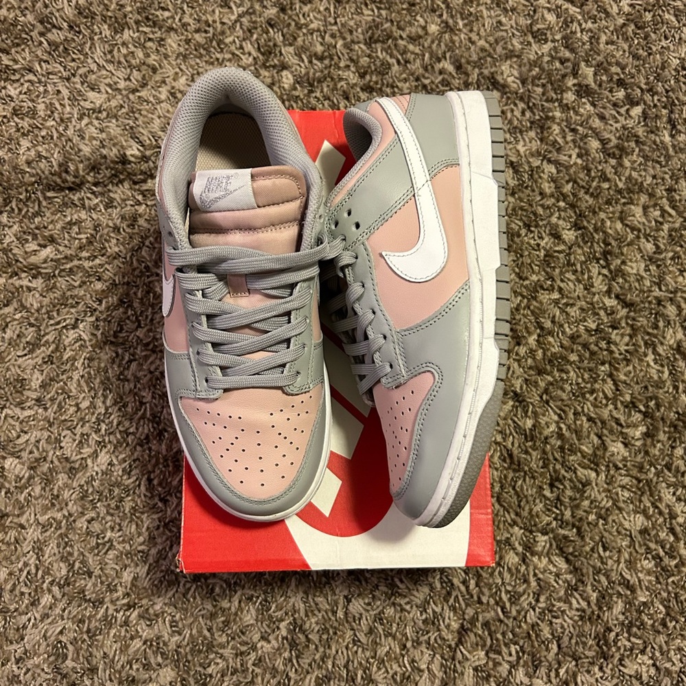 Nike Dunk Low Pink Oxford (W)